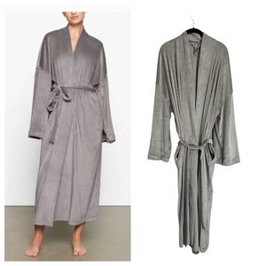 Skims velour fleece plush full length robe buttery soft grey sz medium